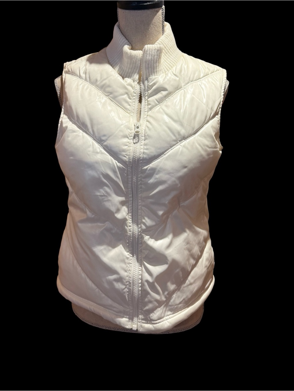 VINTAGE Old Navy Chevron Quilted Puffer Vest White/Ivory - Size Medium (8/10)